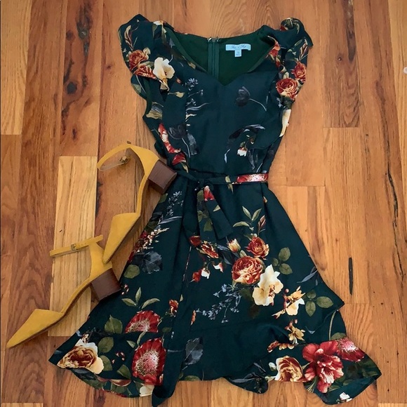She + Sky Dresses & Skirts - Ruffled Dress